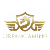 โลโก้ค่ายเกม DREAMGAMING ออกแบบเป็นตราโล่สีทองพร้อมรูปมังกรและปีกด้านข้าง ด้านล่างมีชื่อค่ายเกม เป็นผู้ให้บริการเกมคาสิโนสดชั้นนำในเอเชีย